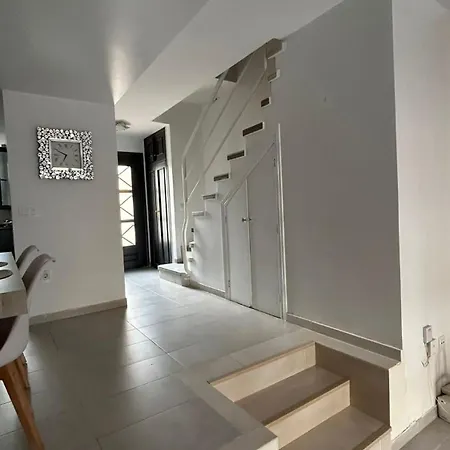 Amazing Modern Bungalow Afr Apartment *